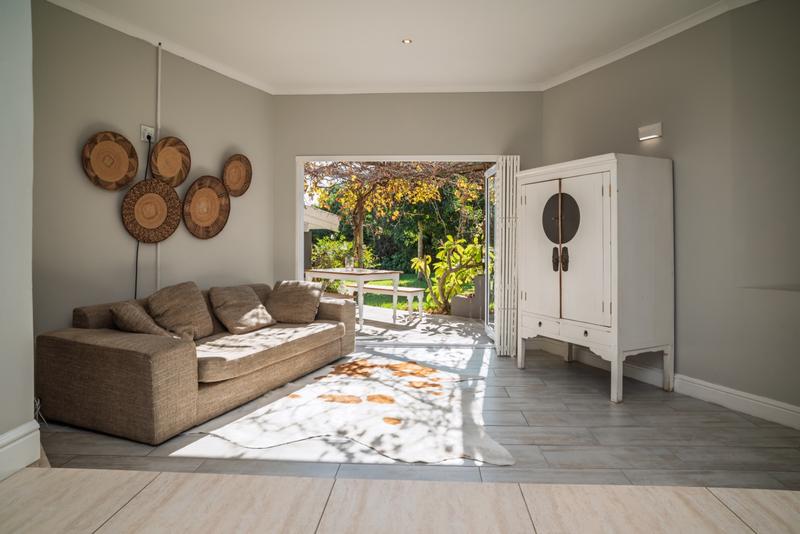 To Let 5 Bedroom Property for Rent in Crofters Valley Western Cape